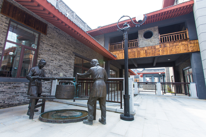 康平新城区大辽圣市商业步行街区