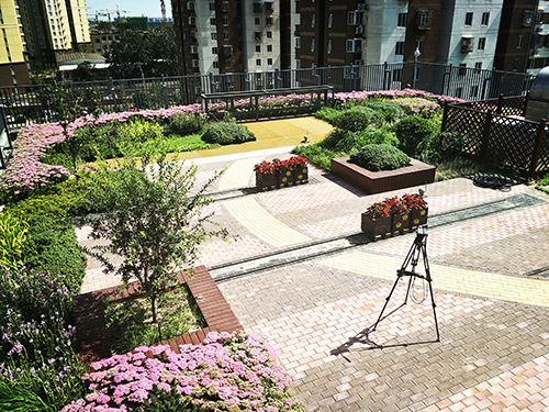 北京工业大学附属中学低碳屋顶花园