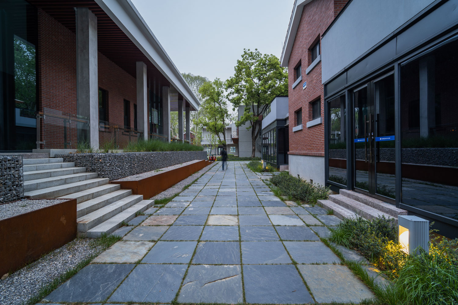 华中科技大学梧桐语问学中心