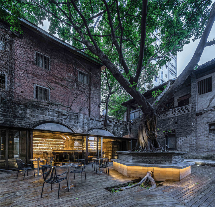 青·微舍工作室 | 重庆“几许町”酒吧设计