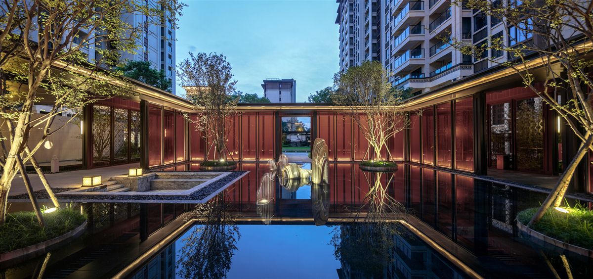 水晶榕著