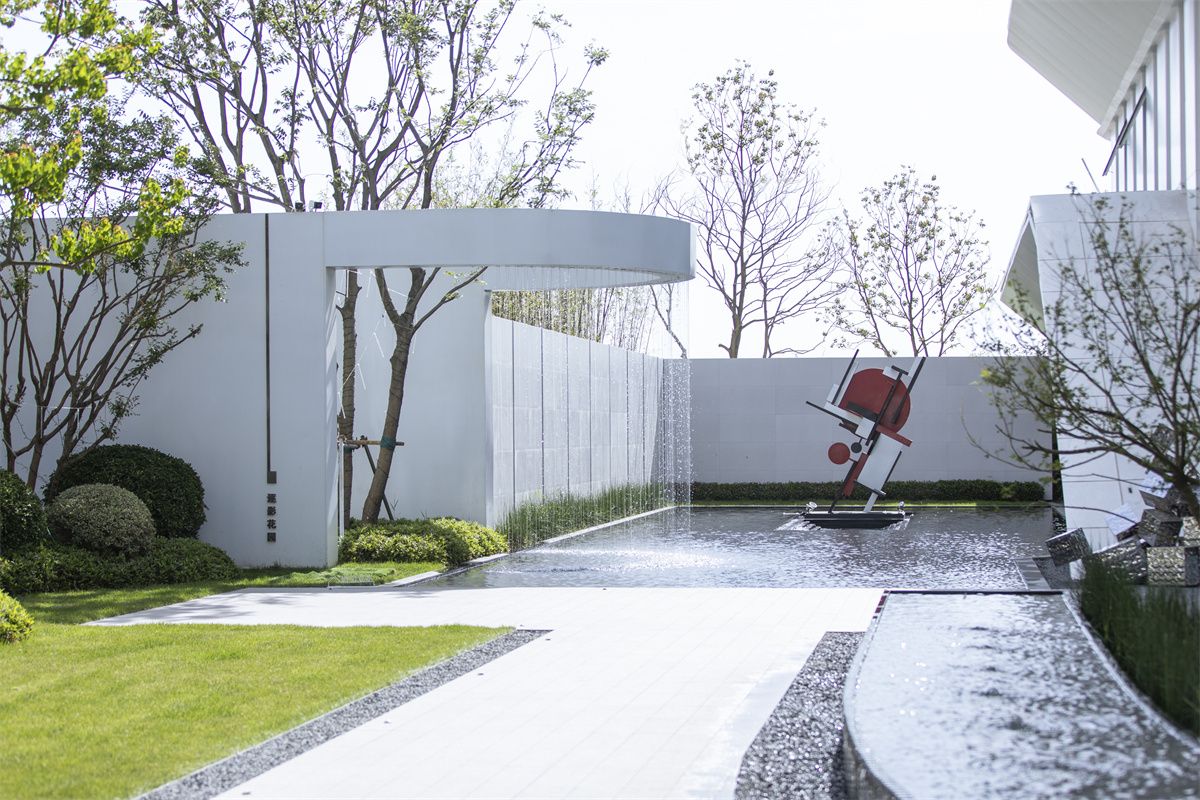 徐州中骏东湖上璟展示区景观工程