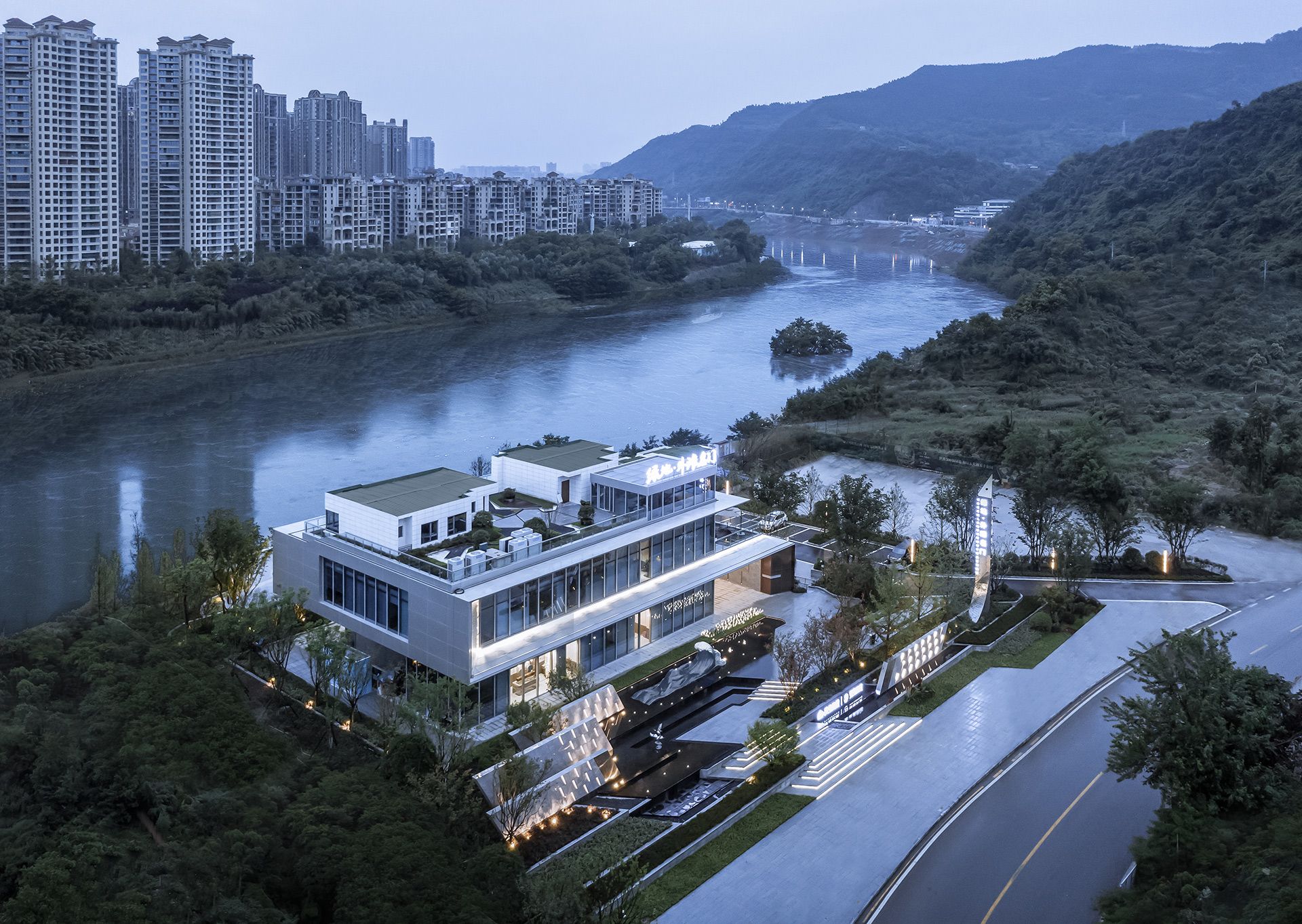 达州绿地外滩名门