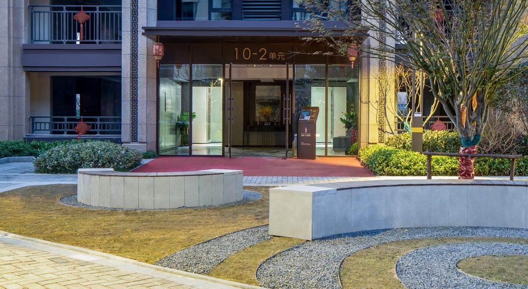 南阳邓州建业公园里