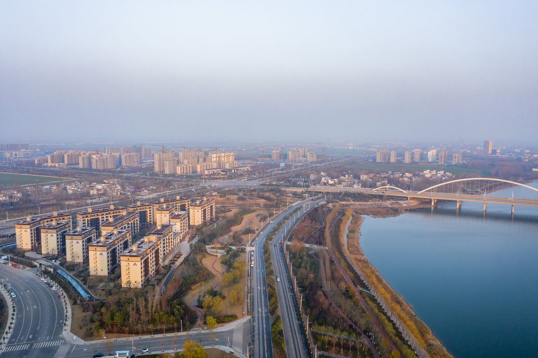 南阳邓州建业公园里