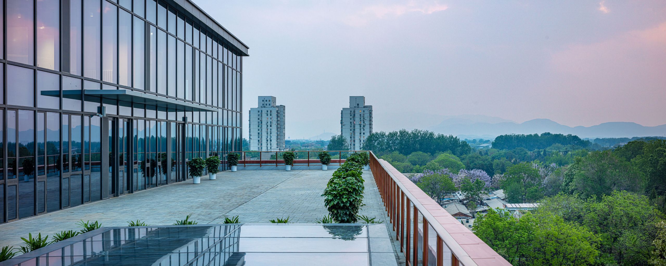 清华经济管理学院园林硬质景观工程