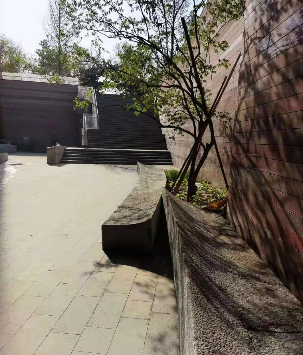 清华经济管理学院园林硬质景观工程