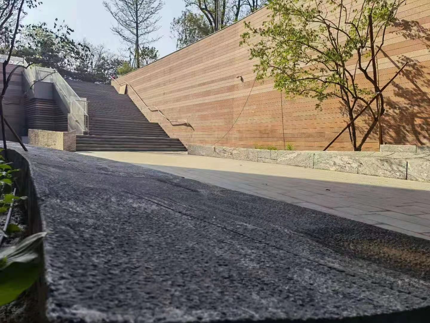 清华经济管理学院园林硬质景观工程