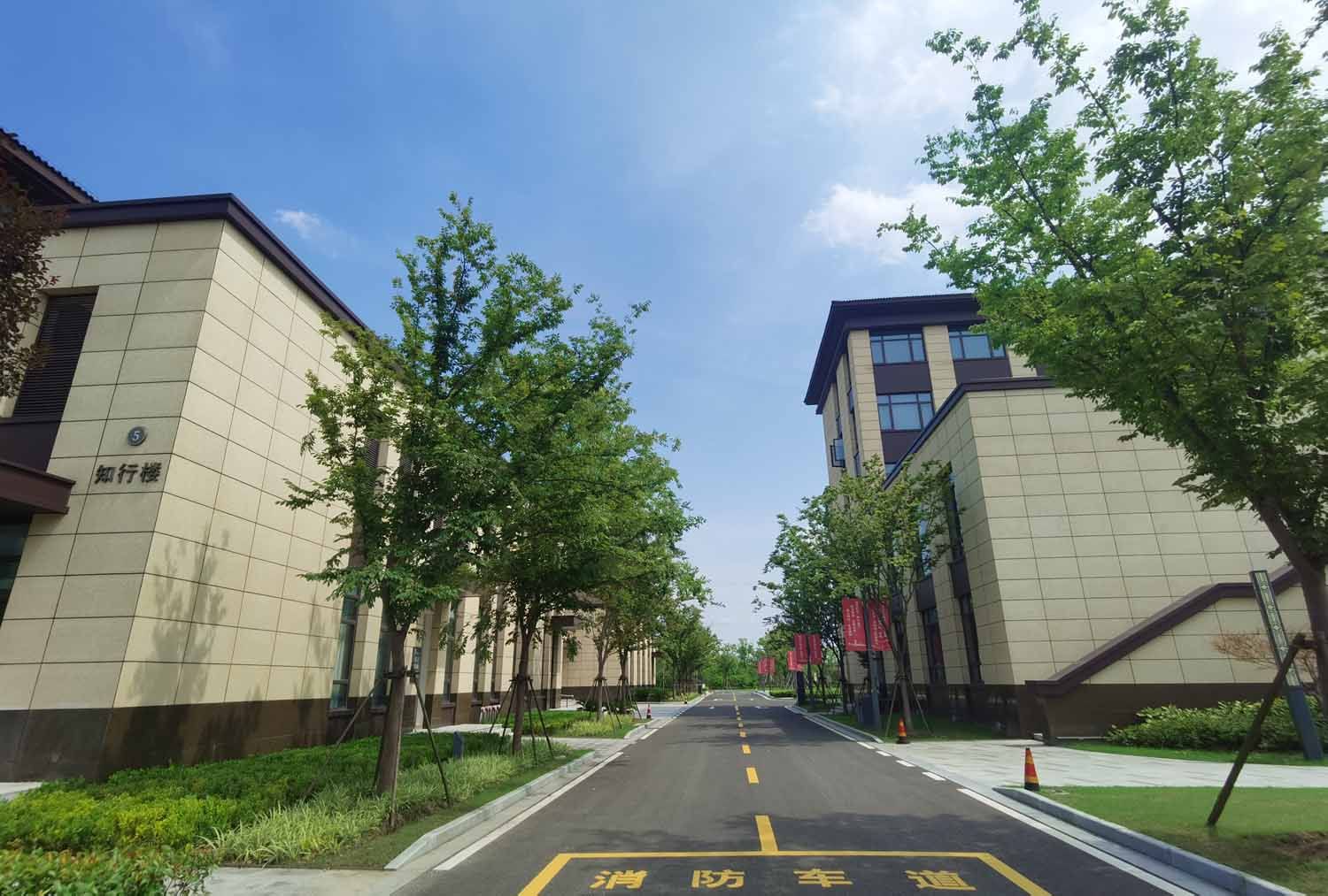 320517218201地块商业服务业设施用房项目绿化景观工程