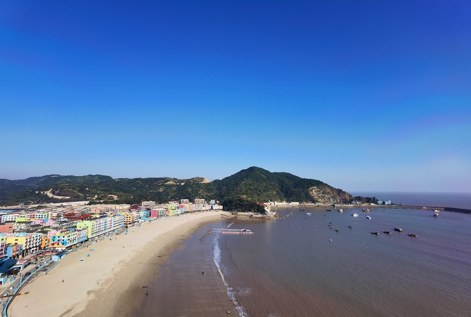 苍南168 黄金海岸线（炎亭-大渔）公路及配套工程 -炎亭滨海风情小镇外立面改造提升工程