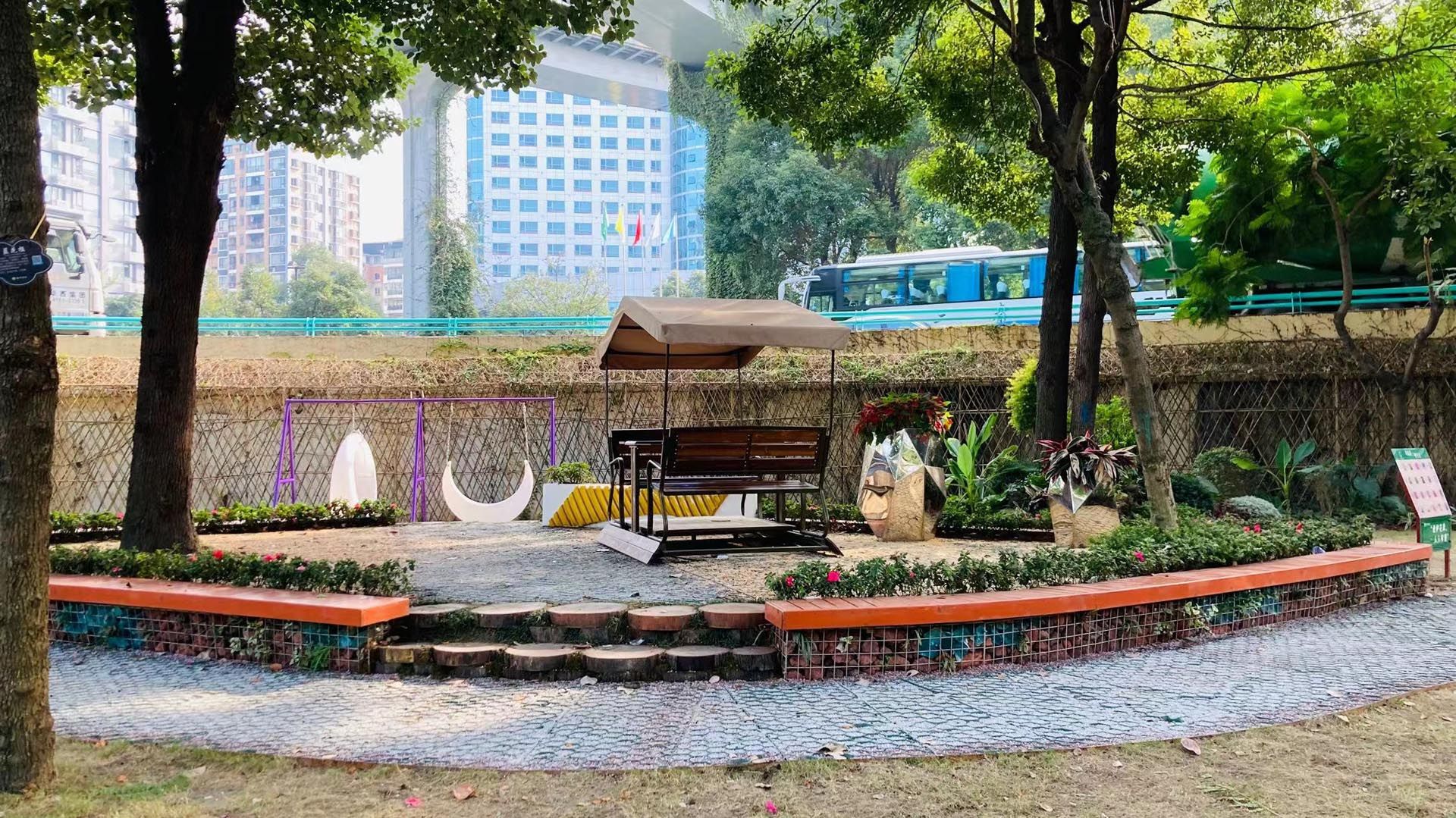成都市公园城市绿化事业发展中心2021年大运会氛围营造-二环永丰立交桥桥区公园城市