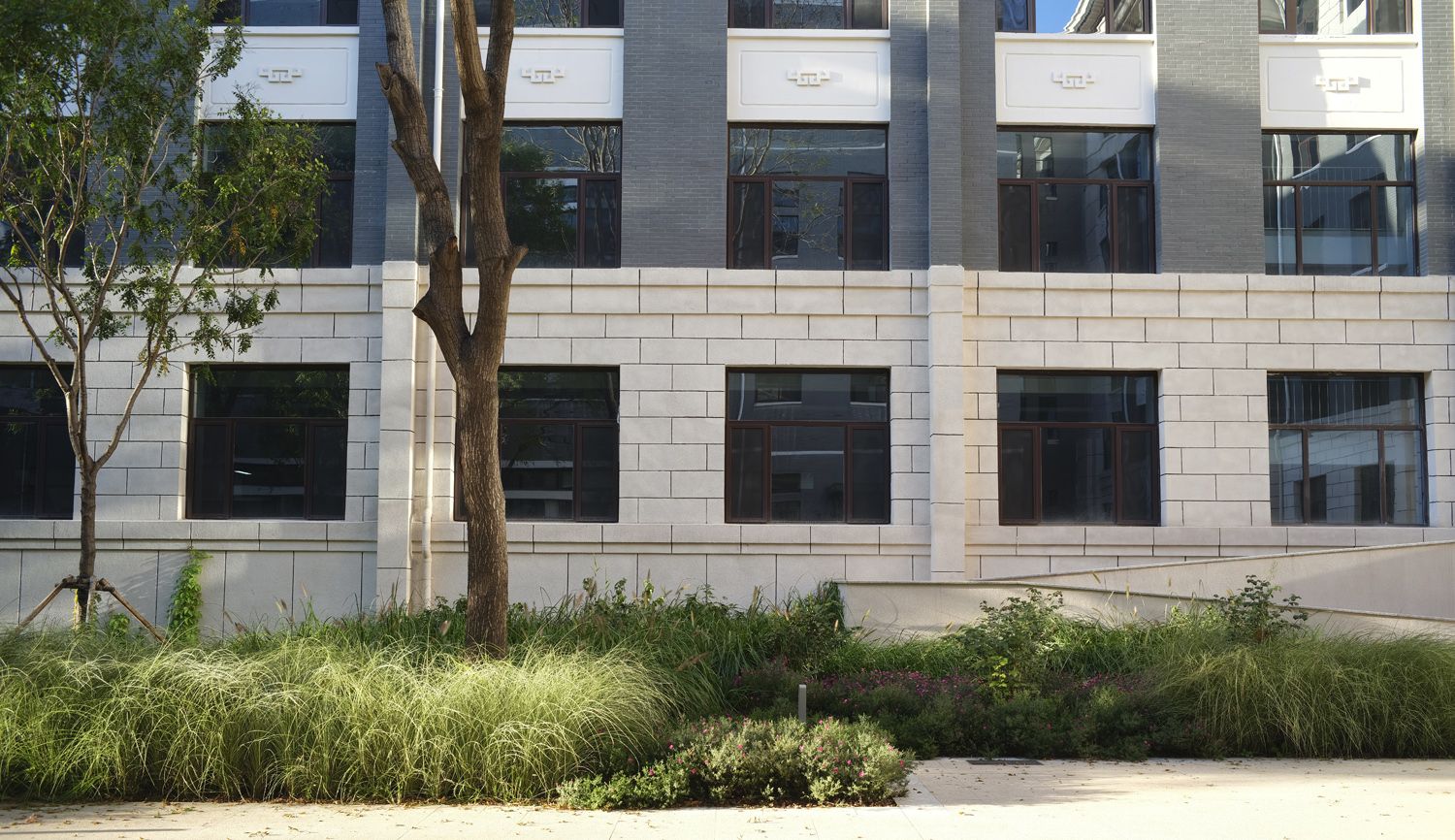 北京航空航天大学学院路校区主楼群室外景观工程