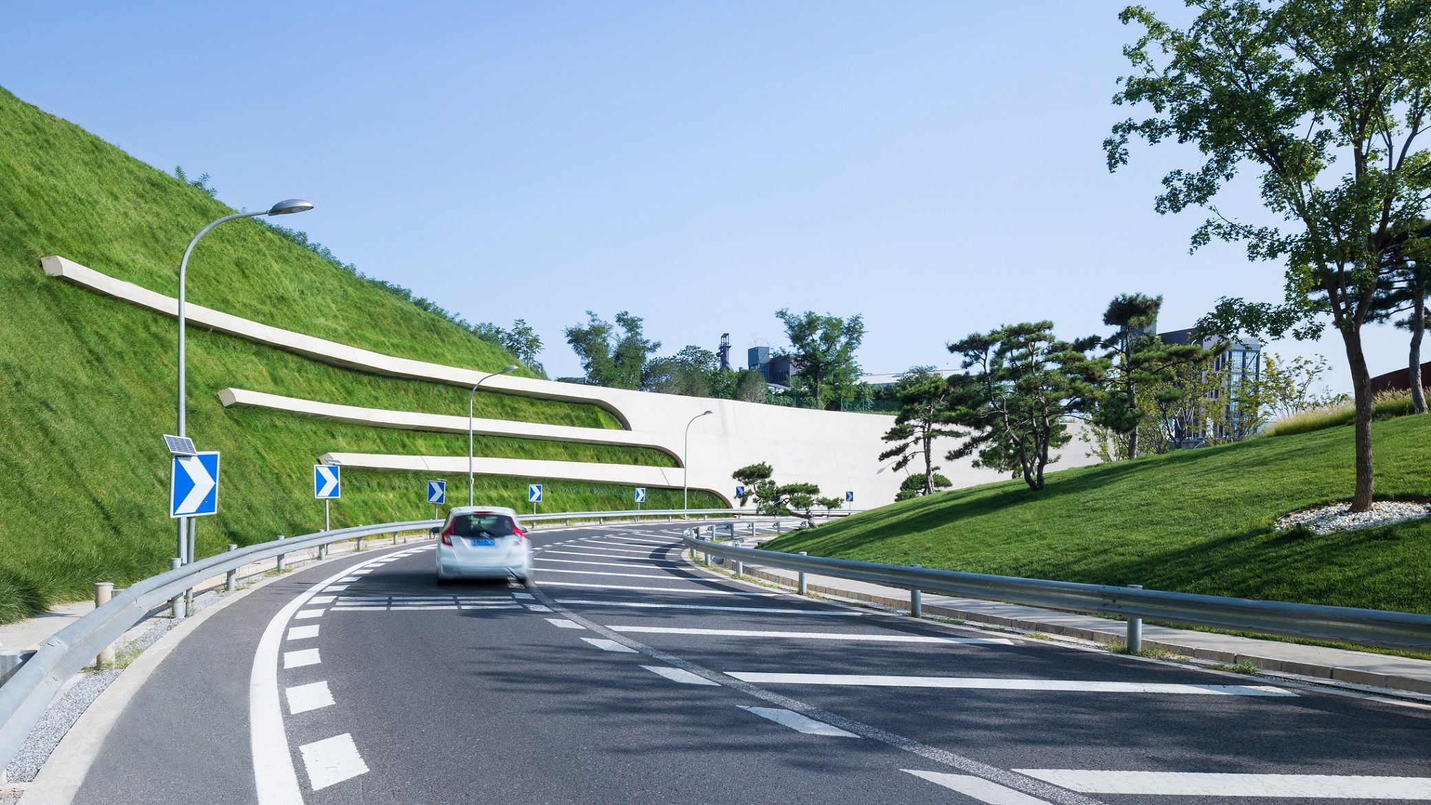 北京市石景山区石龙匝道景观提升工程