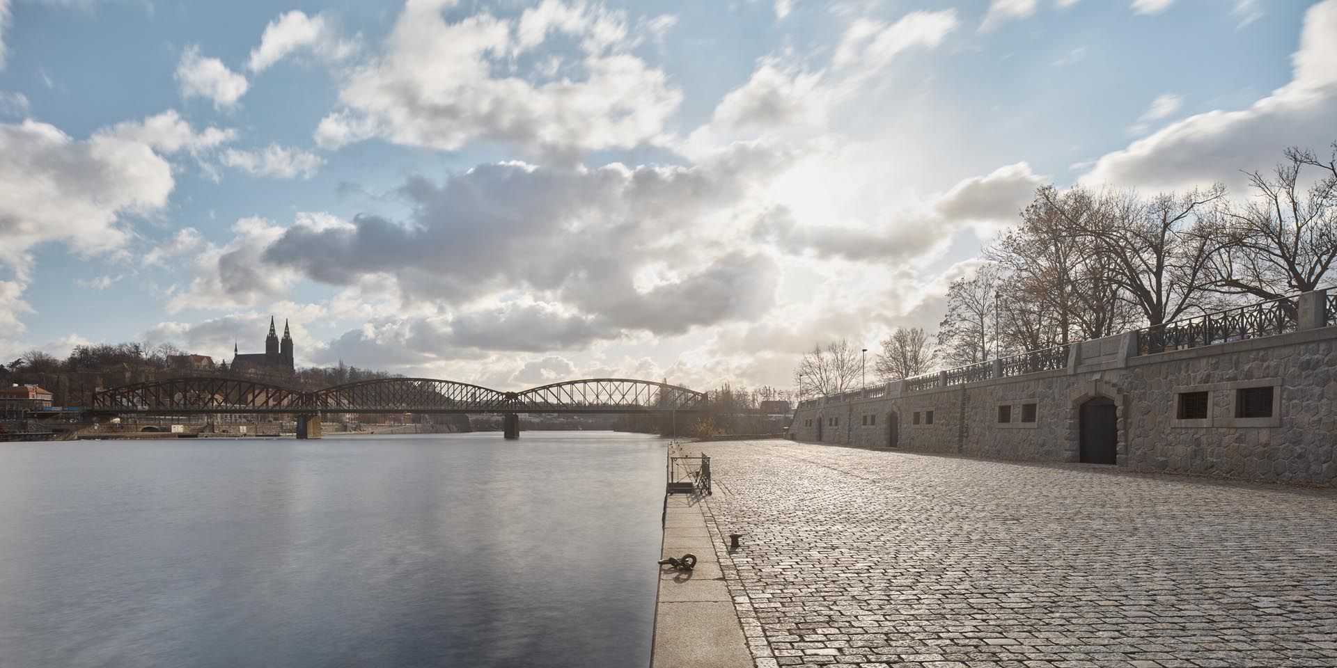 Revitalization of Prague riverfront area