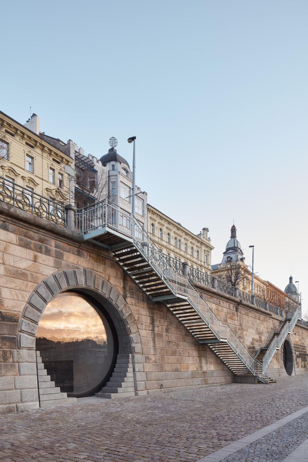 Revitalization of Prague riverfront area