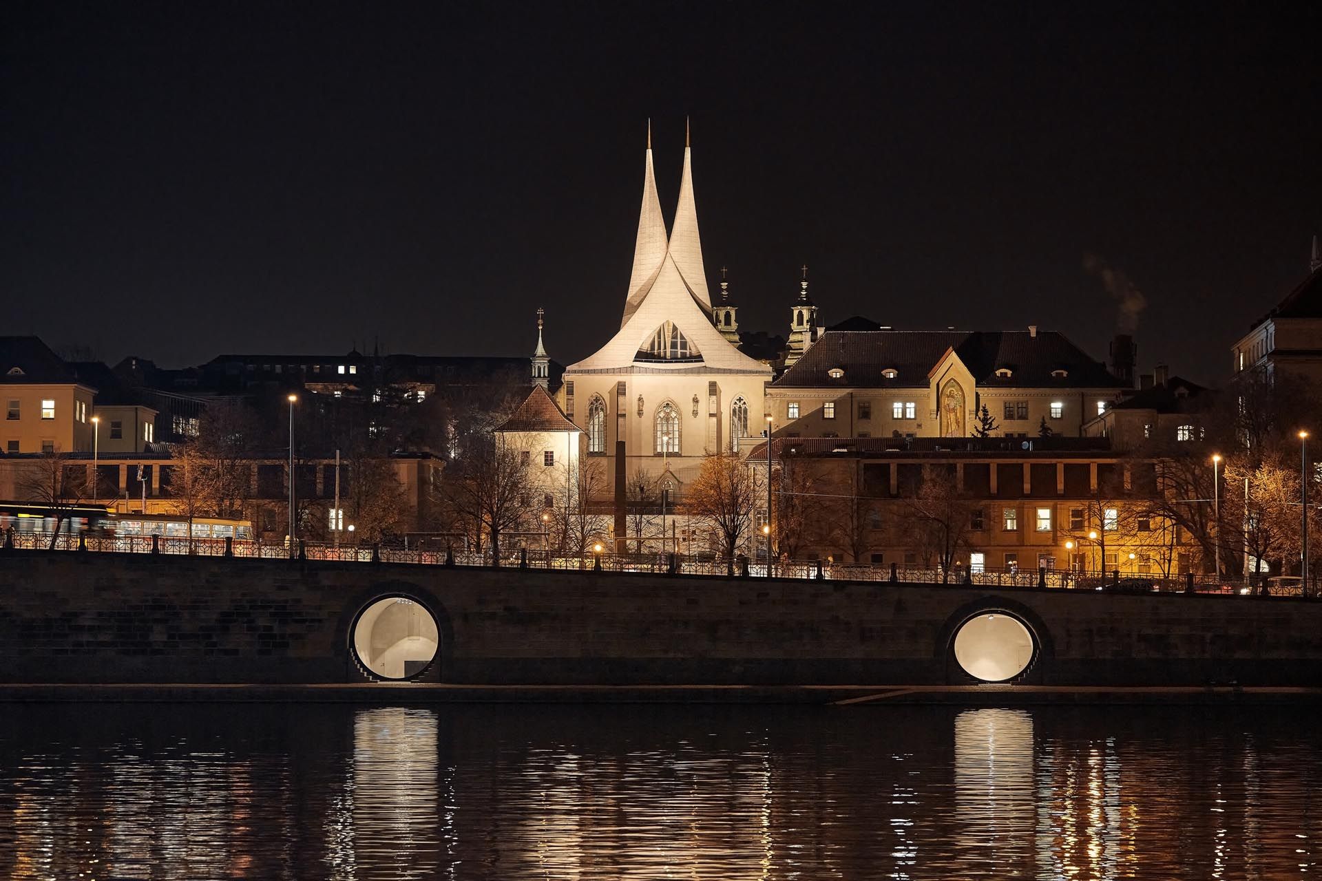 Revitalization of Prague riverfront area