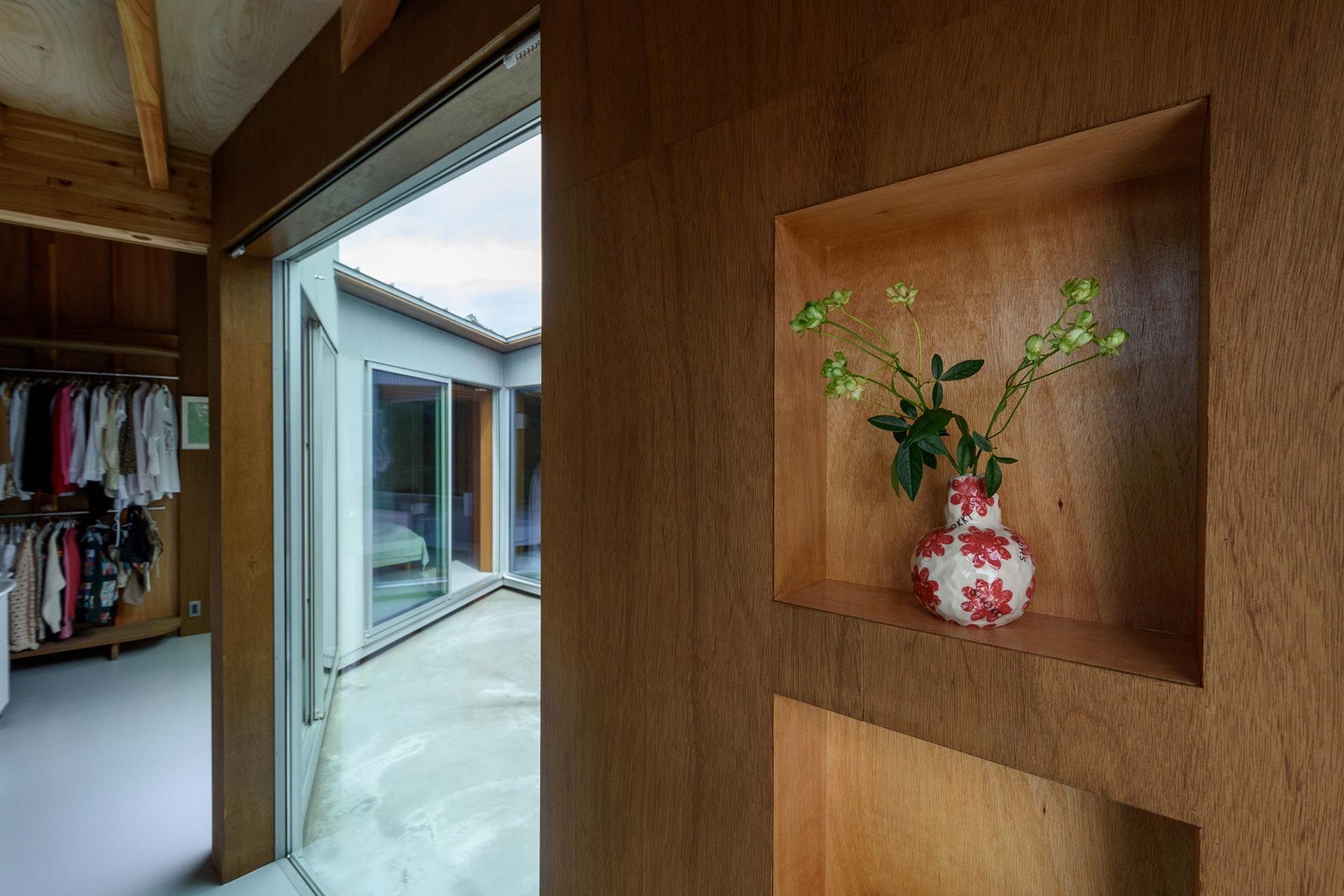 Takayuki Kuzushima and Associates——Courtyard House with Seven Rooms