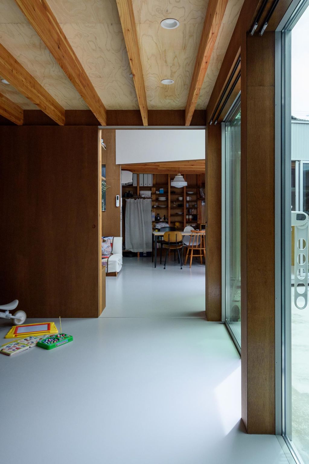 Takayuki Kuzushima and Associates——Courtyard House with Seven Rooms