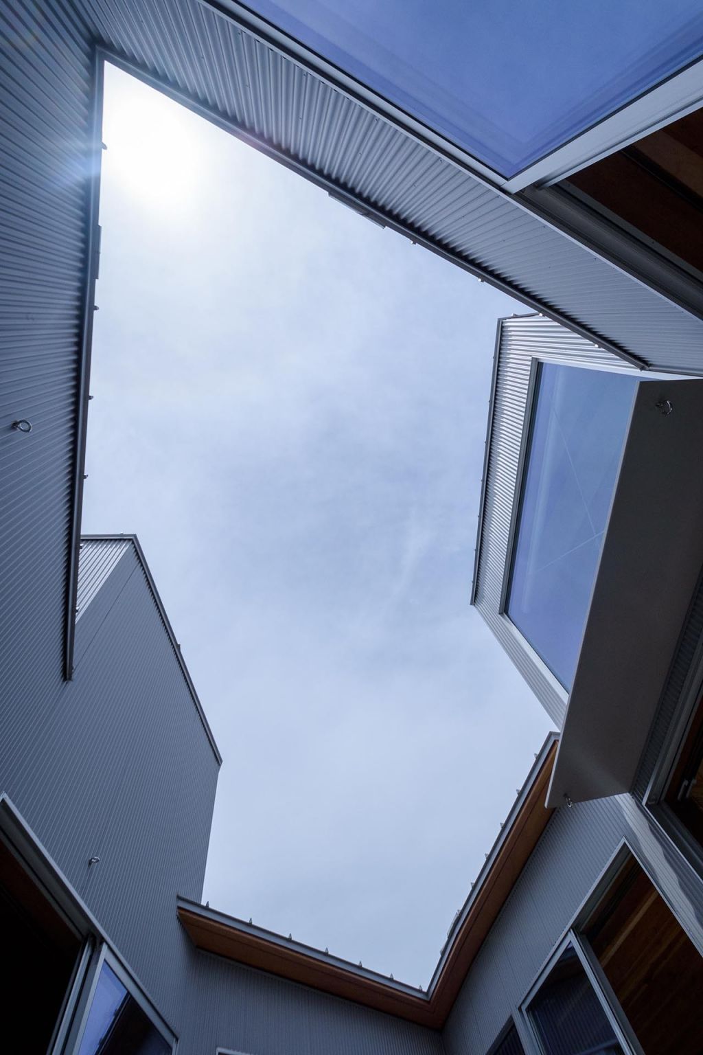 Takayuki Kuzushima and Associates——Courtyard House with Seven Rooms