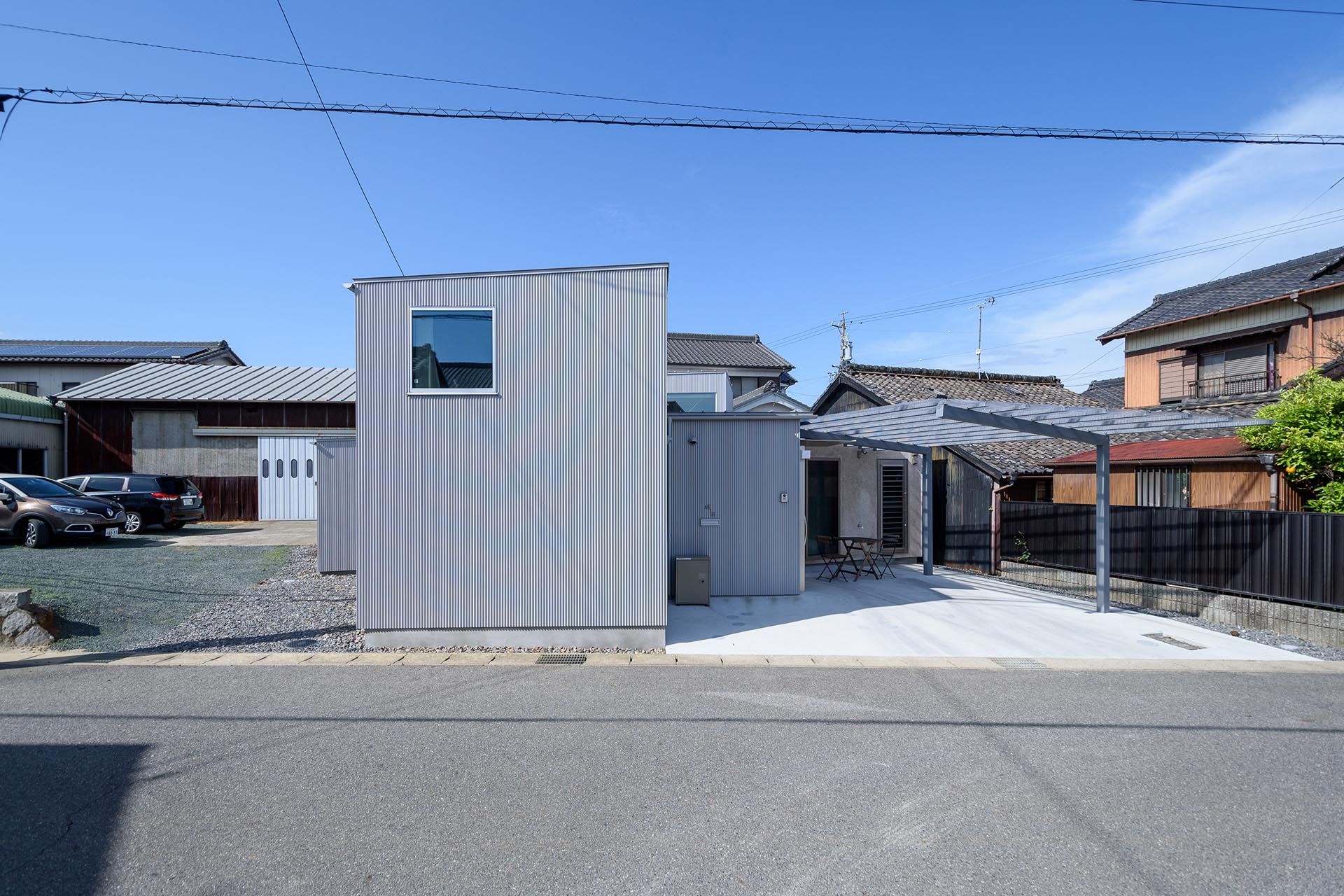 Takayuki Kuzushima and Associates——Courtyard House with Seven Rooms