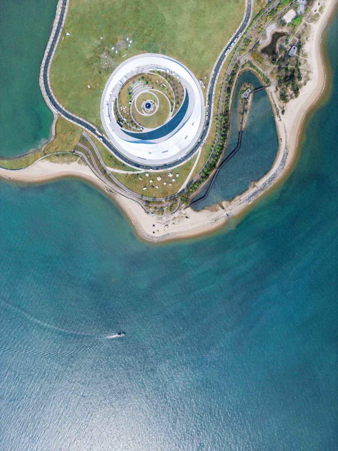 藤本壮介建筑事务所 | 天空之山，海口湾6号海滨驿站
