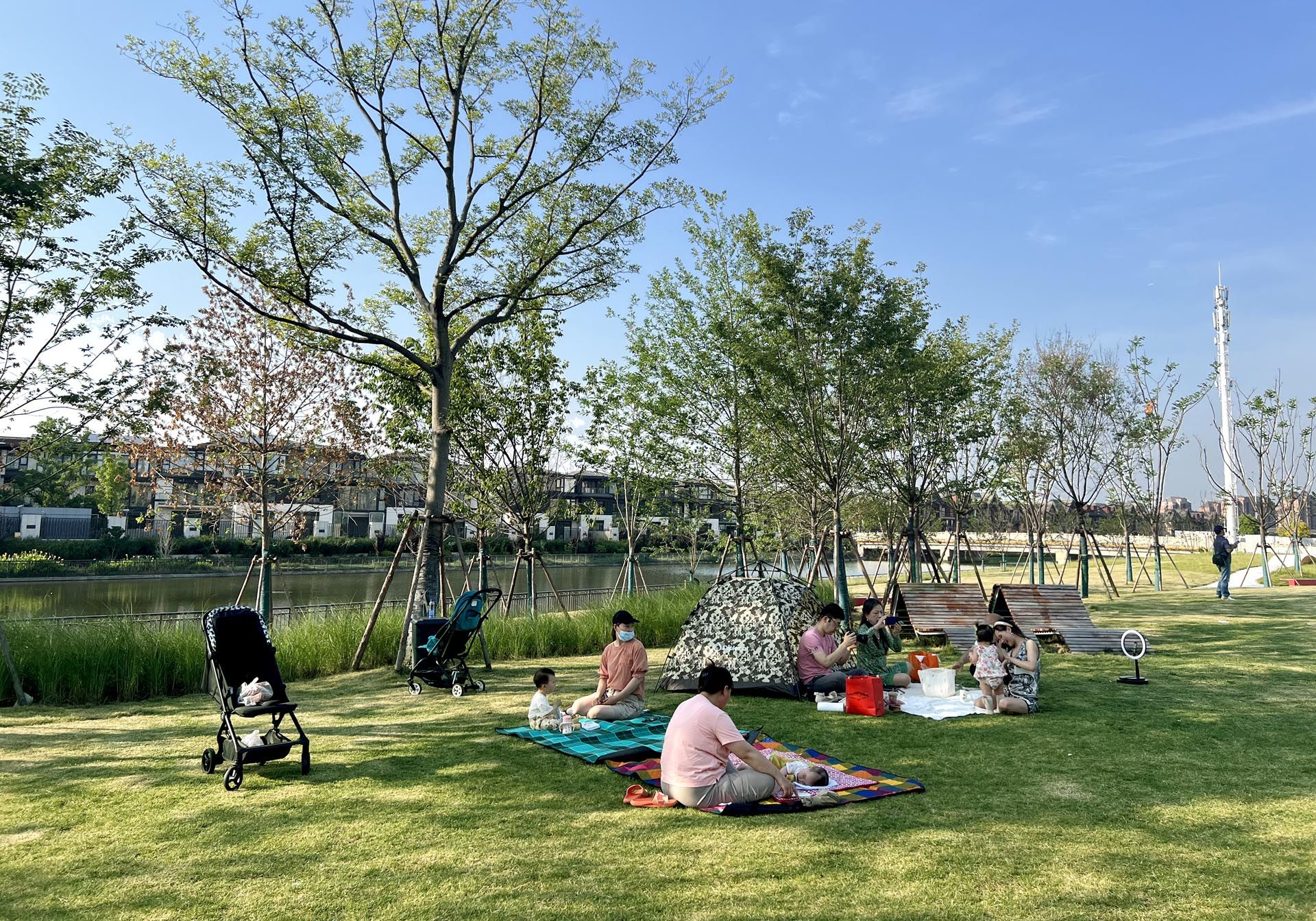 上坤樾山南岸社区公园