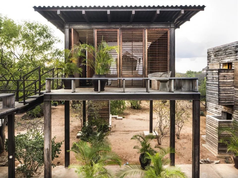 PAT. architetti associati | 猎鹰之家