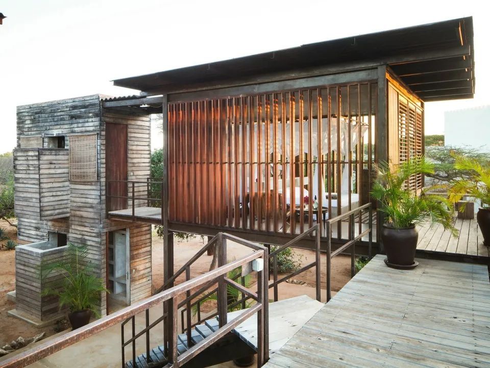 PAT. architetti associati | 猎鹰之家