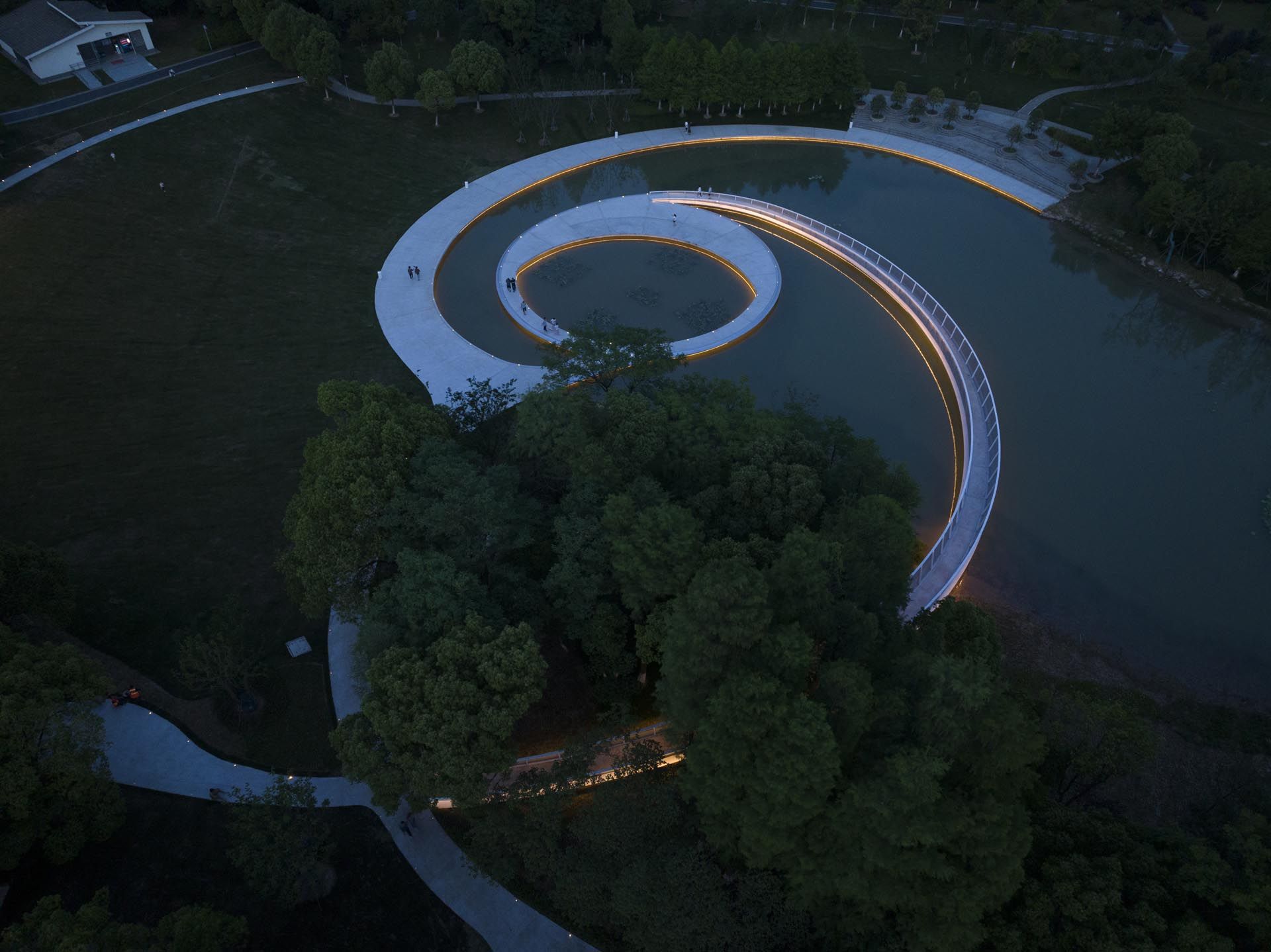 芜湖神山公园莲心舞台