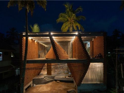 Wallmakers | PIROUETTE HOUSE