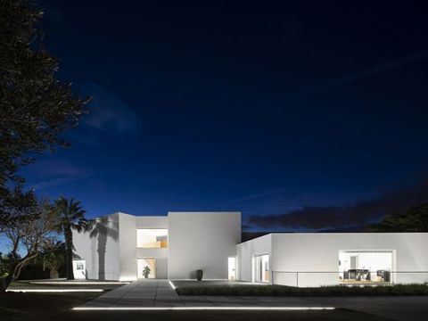 MARLENE ULDSCHMIDT | 佩特拉别墅