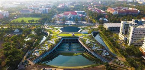 Thammasat Urban Rooftop Farm