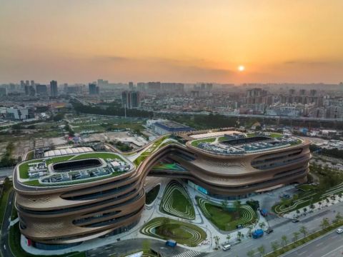 扎哈·哈迪德建筑事务所 | 广州无限极广场