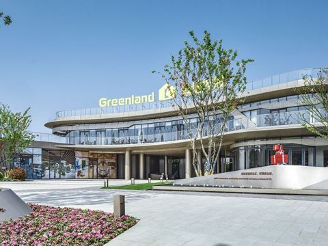 绿地张家港·新里海源名邸示范区