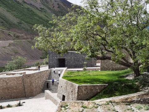 平时建筑设计事务所 | 西藏曲孜卡壹捌陆伍酒庄