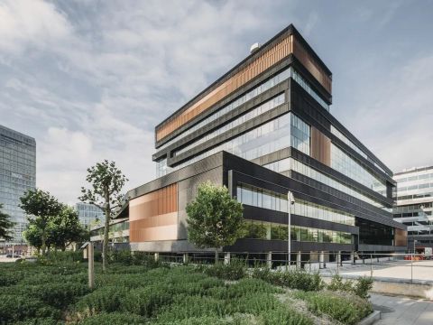 UNStudio | 荷兰埃因霍温市原银行总部大楼的翻新改造