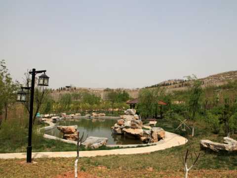 济南丘山（凤凰山）破损山体整治工程