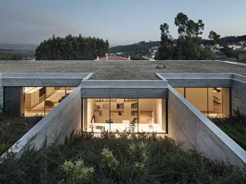 AZO | 埃斯皮尼奥之屋